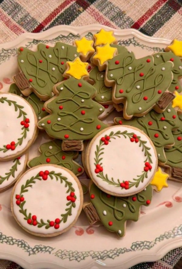 Christmas tree decorated cookies with festive wreaths - holiday cookie collection